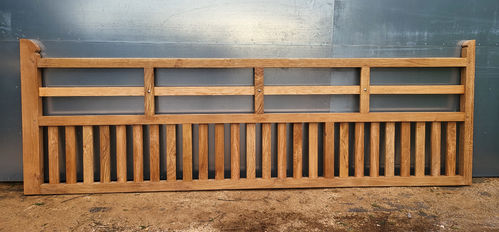 Dried oak Foxhole gate - up to 12ft 3.66m wide